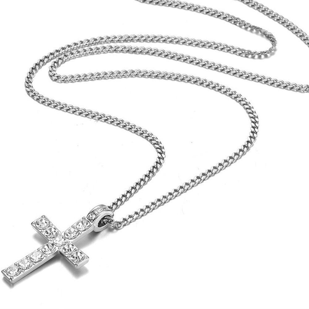 Elegant Stilrent Kors Halsband